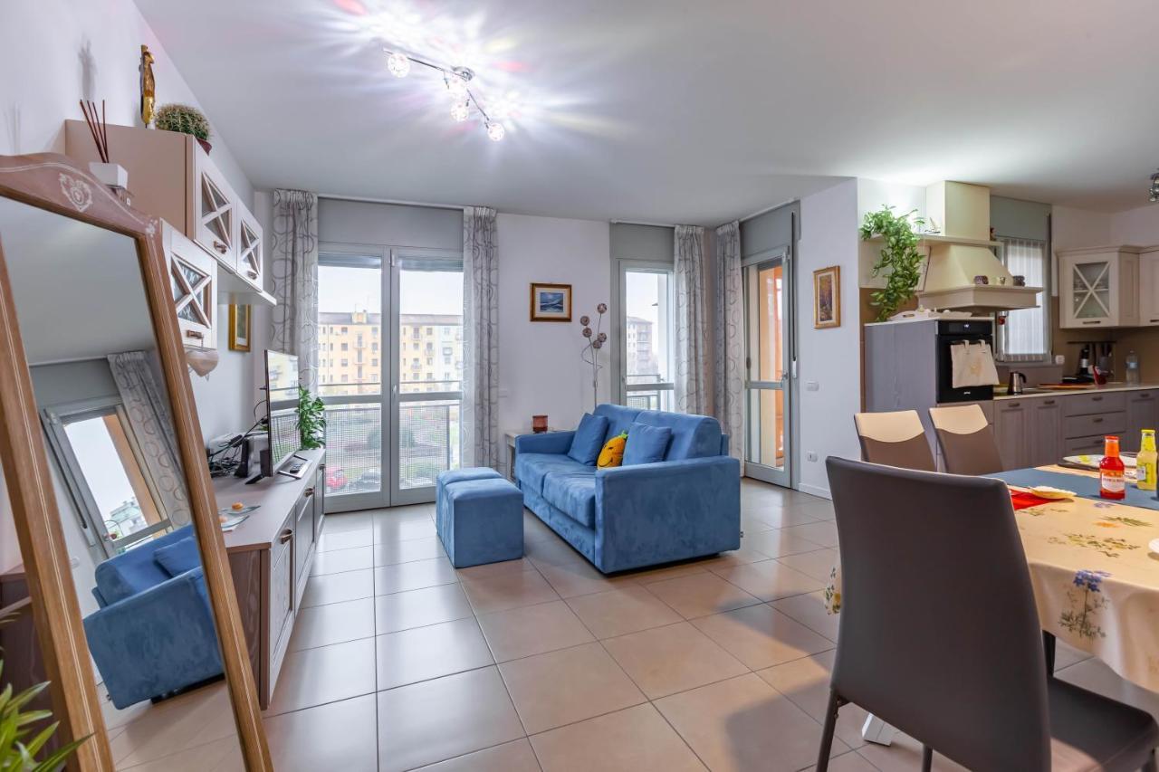 Milano Balcony Apt Appartement Buitenkant foto